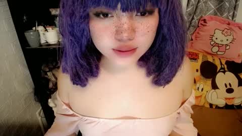 Snapshot of aurora_more chatting on 02/25/25, 01:28 cute online show from 02/25/25, 01:28