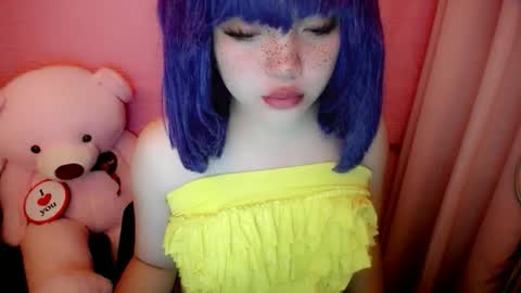 Snapshot of aurora_more chatting on 06/08/26, 04:40 cute online show from 06/08/26, 04:40