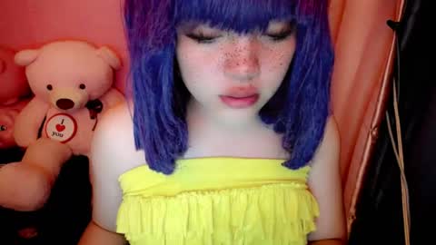 Snapshot of aurora_more chatting on 07/20/26, 10:39 cute online show from 07/20/26, 10:39