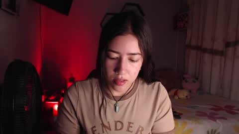 Snapshot of aurora_shy_ chatting on 05/25/26, 02:28 Aurora online show from 05/25/26, 02:28