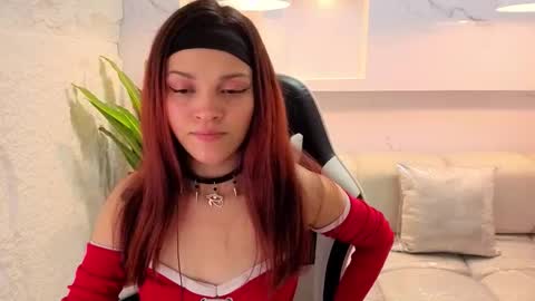 AURORA  online show from 02/04/26, 02:06