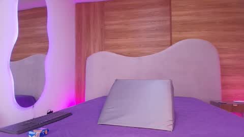 auroraa_miller online show from 03/18/26, 03:09