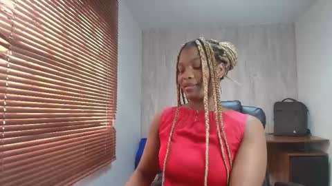 Ariana online show from 10/27/25, 06:45