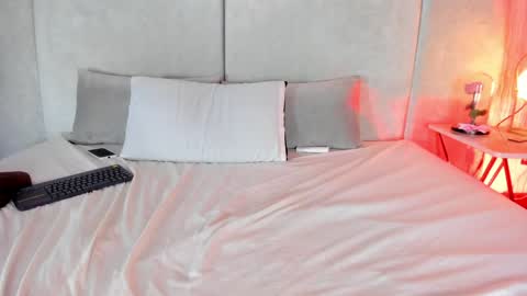 ...  ... online show from 02/07/25, 03:12