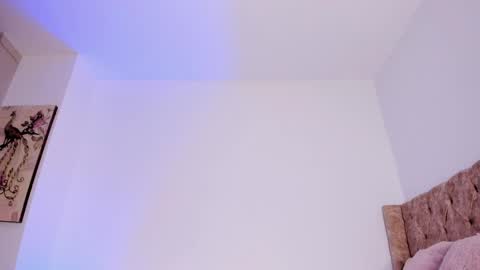 Snapshot of auroradurand chatting on 04/15/26, 09:37 ... ... online show from 04/15/26, 09:37