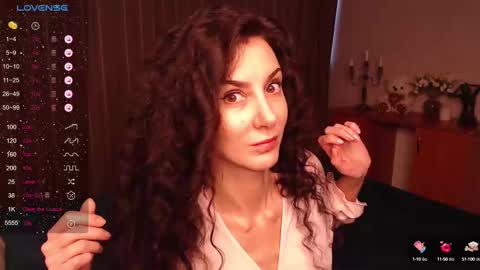 Aurora online show from 02/09/25, 02:18