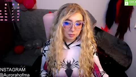 Snapshot of aurorahoffman chatting on 04/22/26, 02:58 Aurora online show from 04/22/26, 02:58