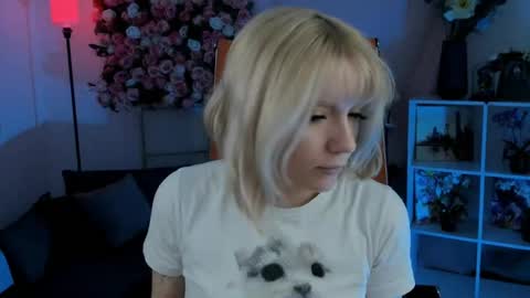 aurorawrenfield online show from 02/23/26, 01:14