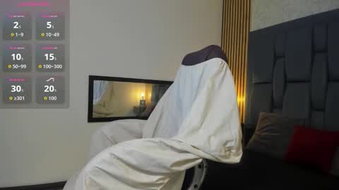 aurore online show from 10/23/25, 12:04