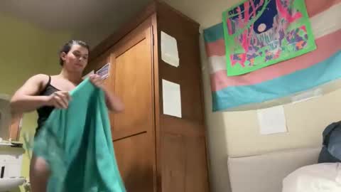 Snapshot of aurore_wave chatting on 03/22/26, 08:34 aurore_wave online show from 03/22/26, 08:34