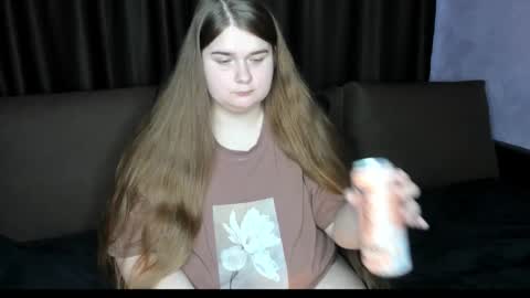 Snapshot of aushpana chatting on 11/11/25, 10:15 aushpana online show from 11/11/25, 10:15