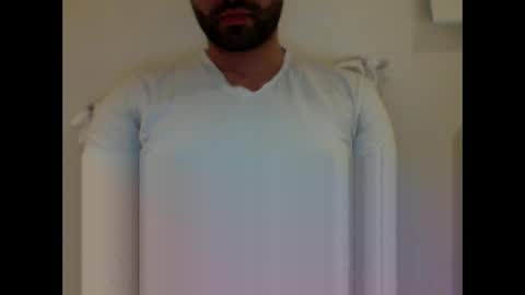 Snapshot of aussie099 chatting on 12/05/24, 10:44 aussie099 online show from 12/05/24, 10:44