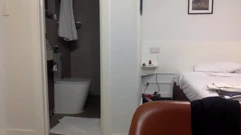 aussieguy59660 online show from 03/19/26, 10:52