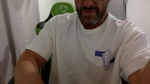 aussieguy59660 online show from 04/30/26, 10:21