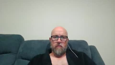 aussieguy73 online show from 10/25/25, 12:23