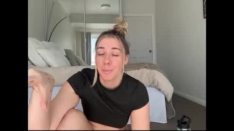 aussielulu online show from 04/06/26, 10:54