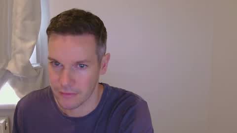 aussiesurfer0000 online show from 02/18/25, 01:43