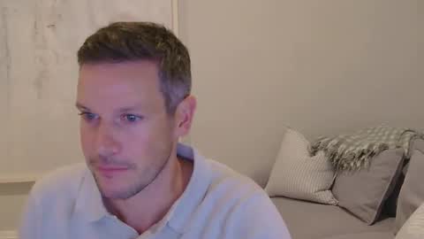 aussiesurfer0000 online show from 04/14/26, 05:35