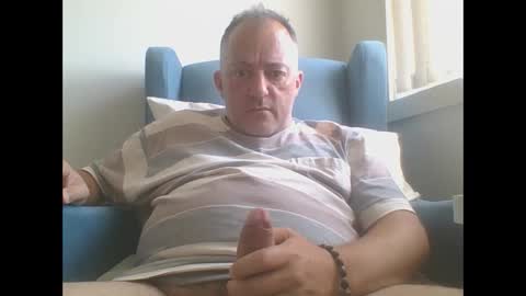 Snapshot of aussiesydguy chatting on 10/20/25, 02:45 chatbateaussie online show from 10/20/25, 02:45