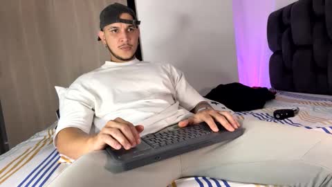 A online show from 12/19/25, 10:39