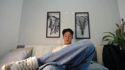 austinreeds online show from 11/15/25, 12:34