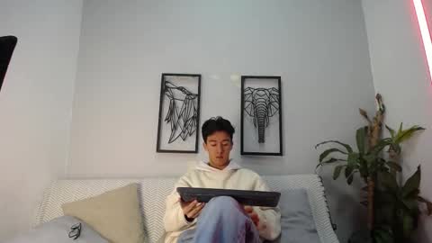 austinreeds online show from 11/21/25, 12:48