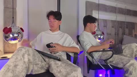 austinreeds online show from 04/04/26, 02:14