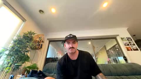 austintoner85 online show from 04/25/26, 05:21