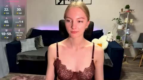 Annie online show from 10/25/25, 06:57