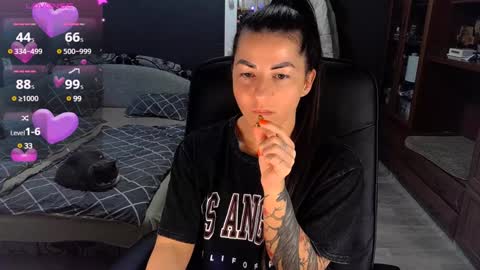 Ava online show from 01/03/25, 07:27