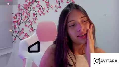Snapshot of ava_broown chatting on 05/14/26, 01:12 online show from 05/14/26, 01:12