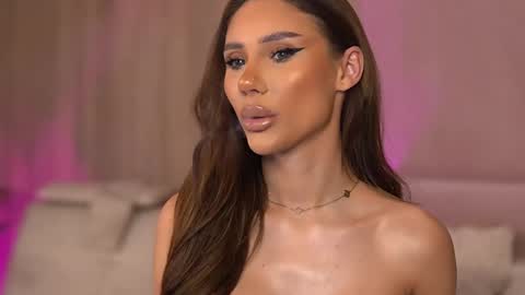 Ava online show from 02/05/25, 11:17