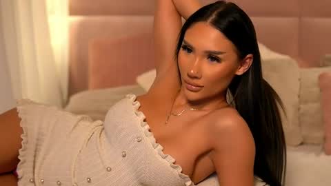 Ava online show from 04/24/26, 02:36