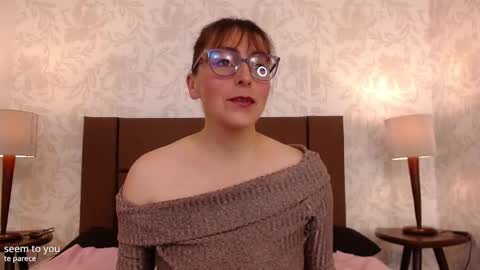 Snapshot of ava_raye chatting on 10/06/25, 07:33 Ava online show from 10/06/25, 07:33