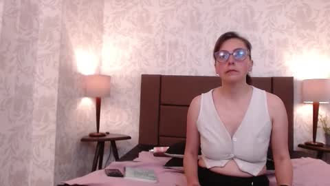 Ava  online show from 02/11/26, 08:03