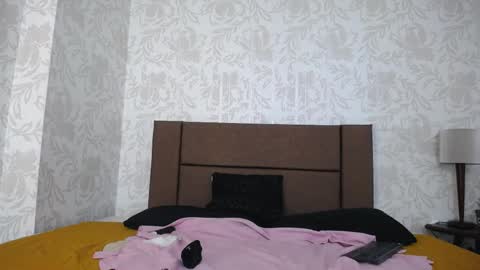 Ava  online show from 04/20/26, 07:04