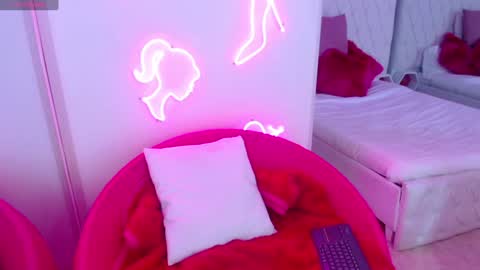 AVA online show from 02/04/25, 03:47