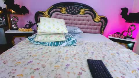 avaaaddamss online show from 10/22/25, 09:09