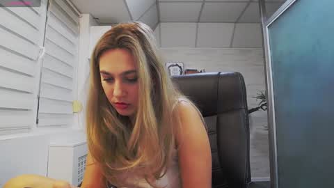    online show from 02/06/25, 07:13