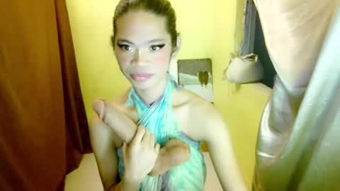 avacadaxcx online show from 10/31/25, 10:44