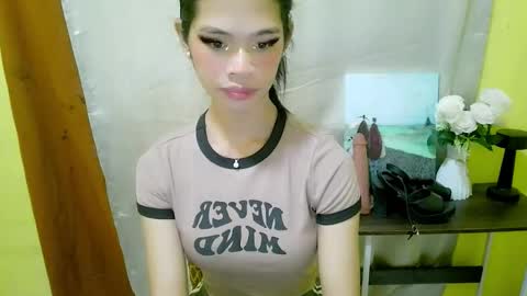 avacadaxcx online show from 11/26/25, 10:11