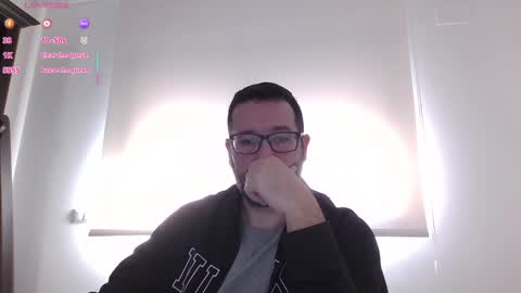 Snapshot of avago chatting on 02/01/25, 09:43 avago online show from 02/01/25, 09:43