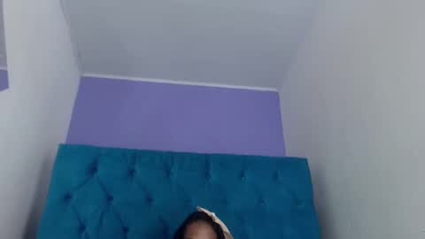 avalericherrycm101 online show from 10/09/25, 08:18