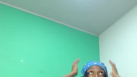 avalericherrycm101 online show from 11/02/25, 03:53