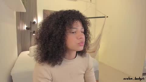 Avalon online show from 09/08/25, 07:46