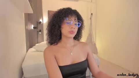 Avalon online show from 09/15/25, 07:47