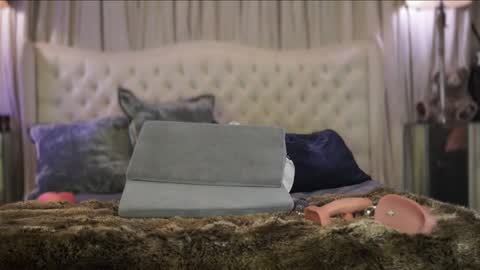 Snapshot of avalonnfoxx chatting on 12/29/24, 06:35 AvalonnFoxx online show from 12/29/24, 06:35