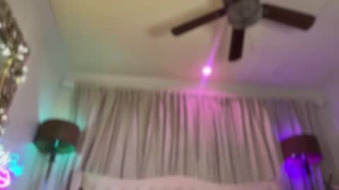 Snapshot of avalonnfoxx chatting on 01/07/25, 05:53 AvalonnFoxx online show from 01/07/25, 05:53