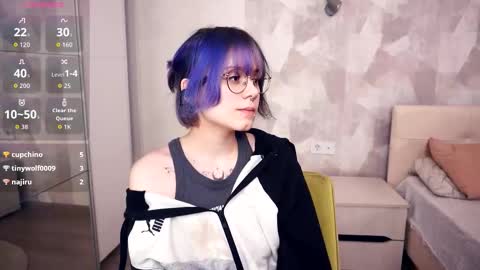 avaobierne online show from 11/28/25, 06:54