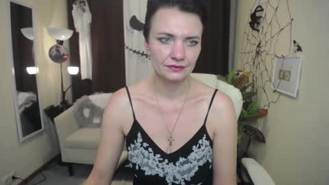 avasaturnian online show from 11/01/25, 01:35